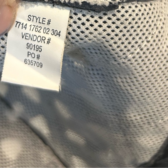 Black and White Leather Jacket with Sleek Design - Picture 7 of 10